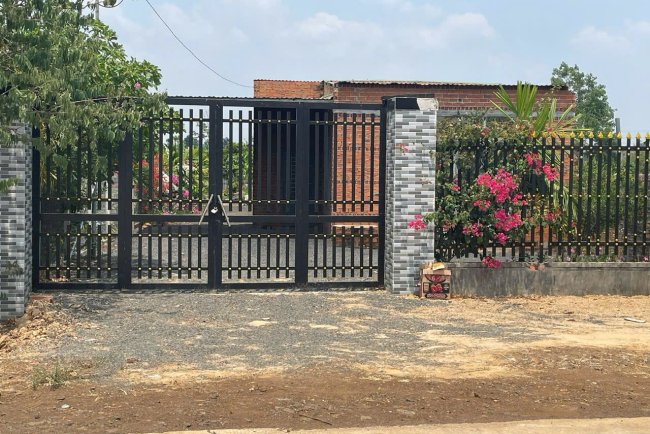 Nhà vườn  Hoà Khánh 2,7 sào TC 150m    NAM    2,550tr